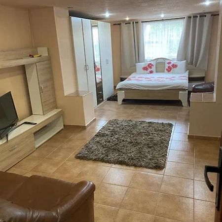 Airport Host Apartment Cluj-Napoca Luaran gambar